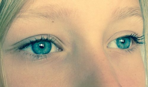 eyes blue blue eyes