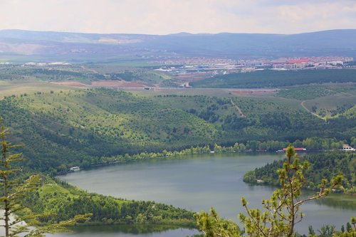 eymur  lake  water