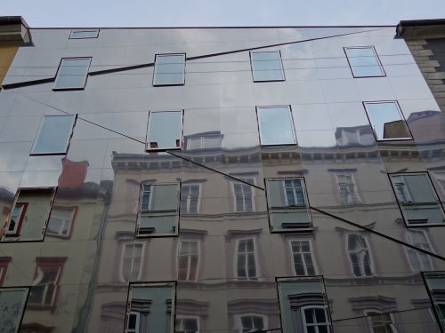 facade mirror architecture