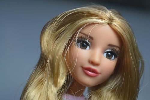 face doll blonde