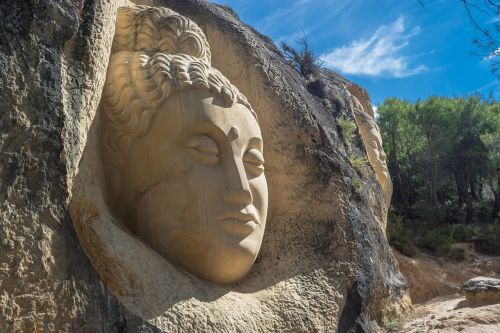 face sculpture stone