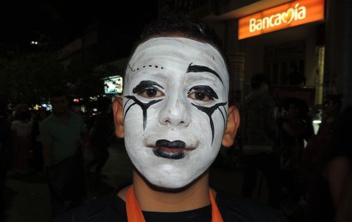 face painting halloween armenia