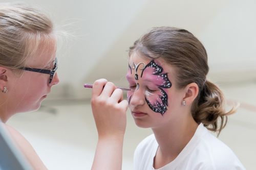 face painting girl make-up