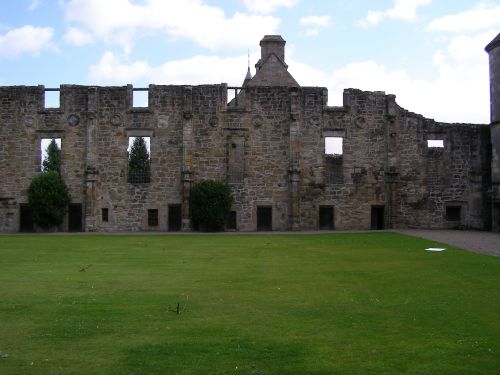 falkland castle scotland