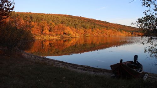 fall colors lake