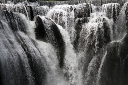 falls water flow rushing