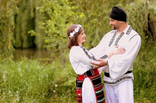 family traditional costume romania