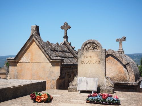 family grave cemetery graves
