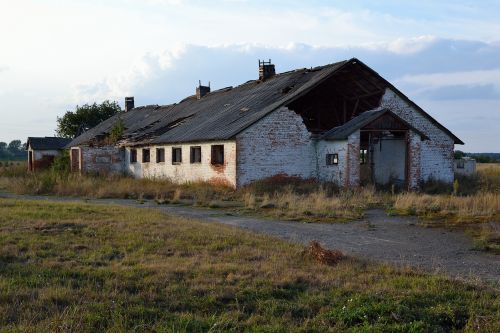 farm an abandoned building the ruins of the