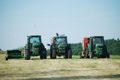 farm life tractors hay