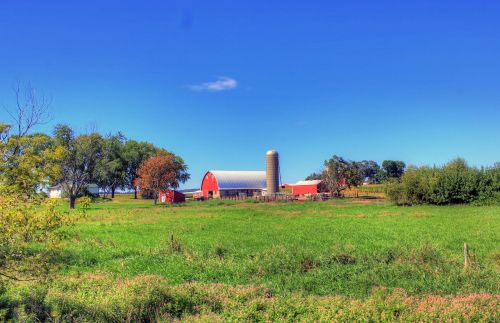 farmhouse barn farm