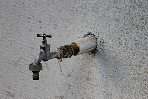 faucet water connection site