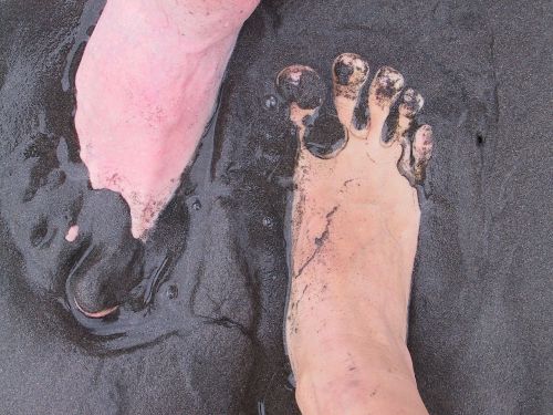 feet mud sand