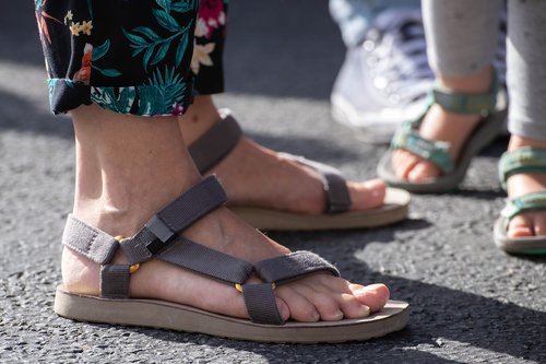 feet  slippers  sandals