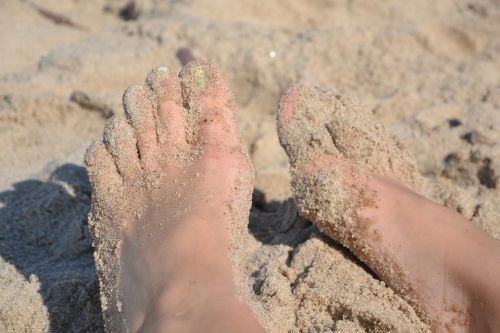 feet beach sand