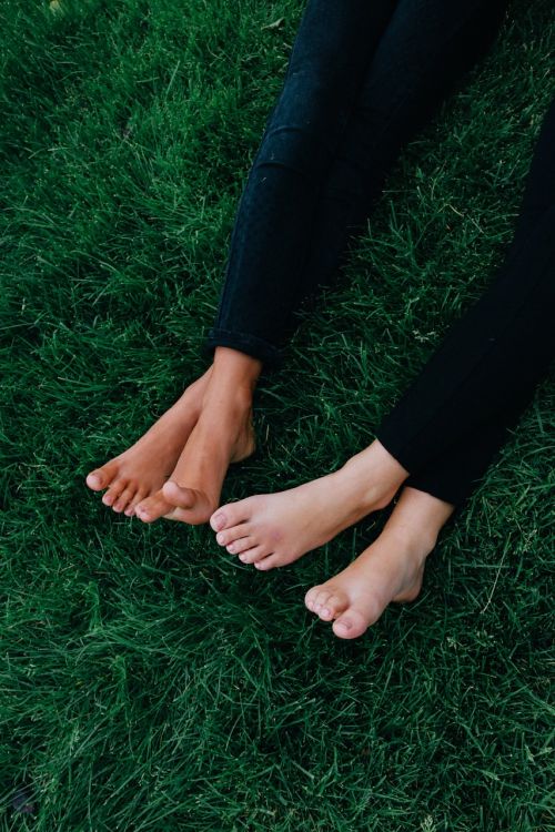 feet grass best friends