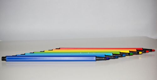 felt tip pens color rainbow