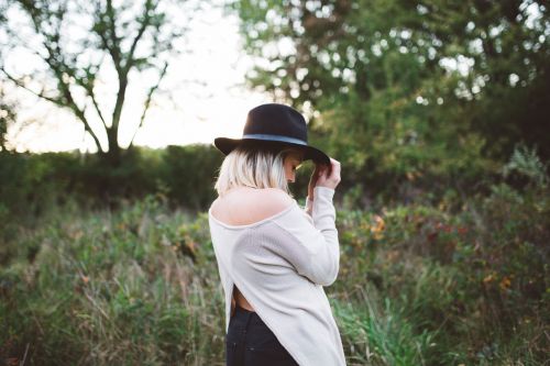 female hat girl