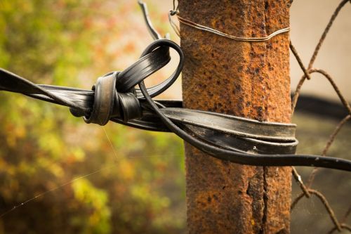 fence wire bound