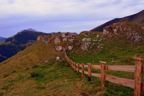 fence wood mountain