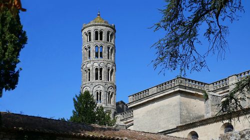 fenestrelle tower romanesque saint-théodorit cathedral