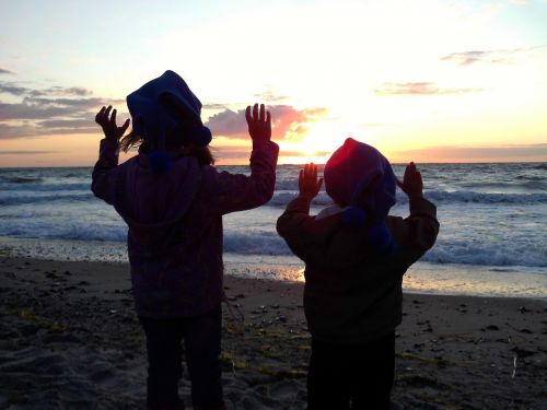 sea sunset children