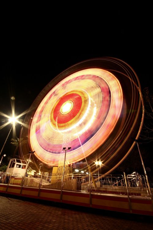 ferris wheel long exposure amusement park