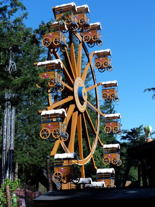 ferris wheel fun park entertaining