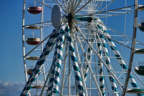 ferris wheel  landmark  royan