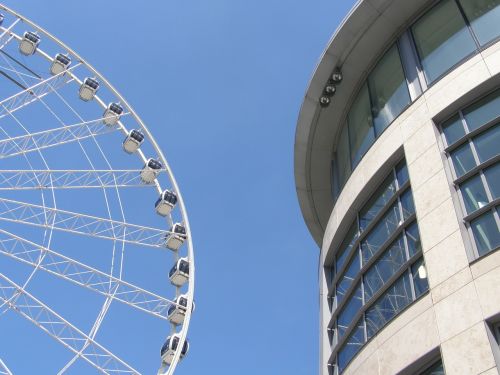 ferris wheel wheel architecture