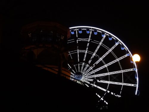 ferris wheel düsseldorf night