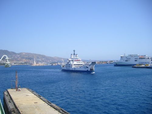 ferry sicily strait messina