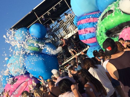 festival party bubbles