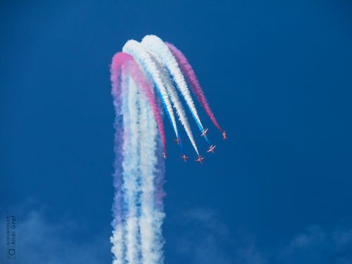 fighter jet flugshow red arrows