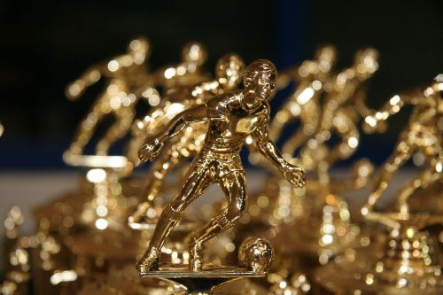figurine reward gold