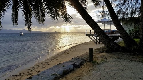 fiji  south sea  vacations