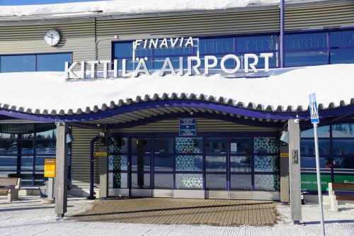 finland airport snow