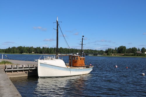 finnish  oak island  port