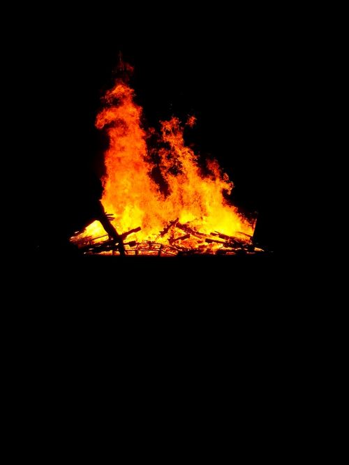 fire camp campfire
