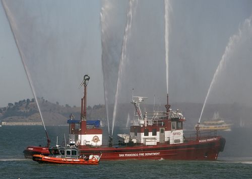 fireboat ships spray