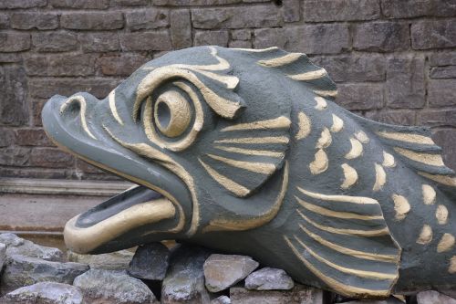 fish sculpture oostende