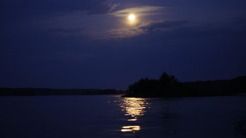 fishing  water  moon
