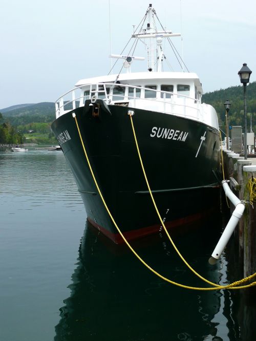 fishing boat ship vessel