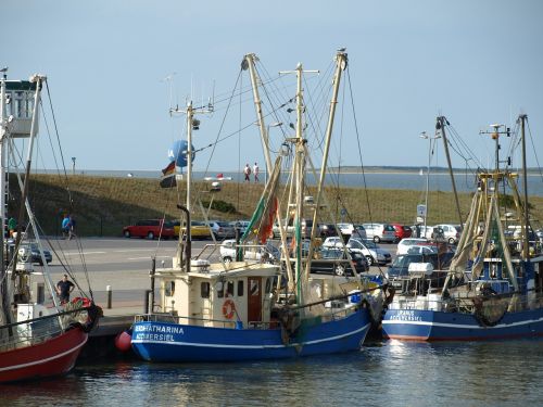 fishing vessel dornumersiel port