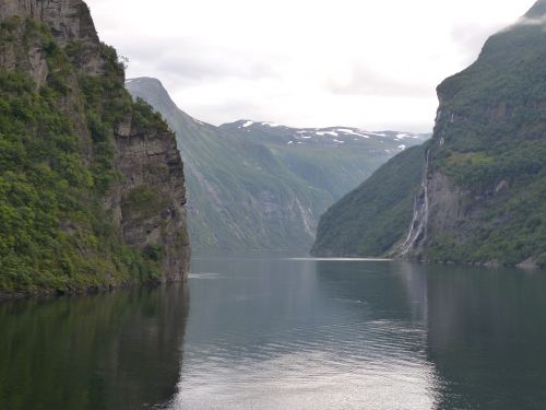 fjords norway mountains