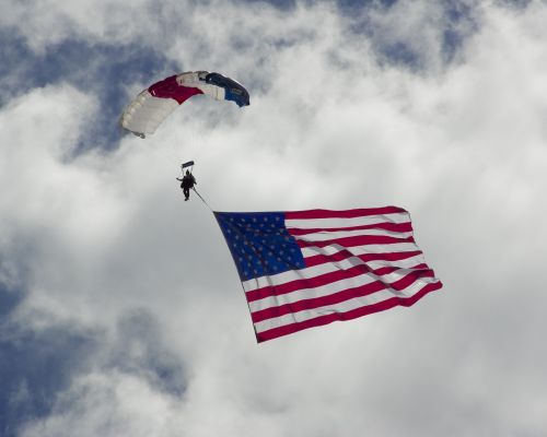 flag skydiver american