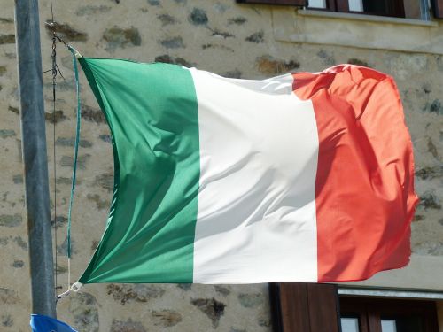 flag italy blow