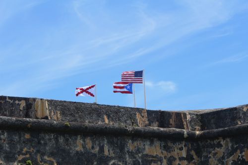 flags flying fort