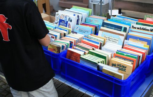 flea market books box