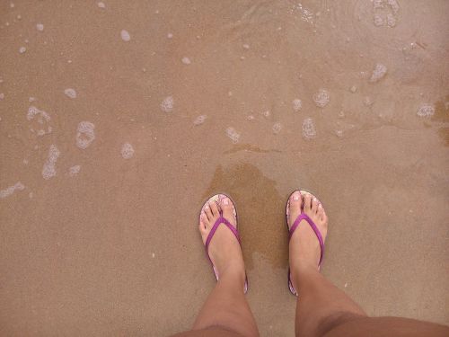 flip flops feet summer